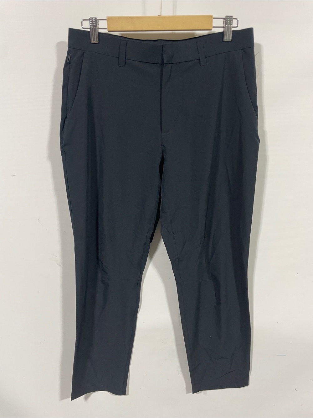 Fabletics Dark Gray Slim Tapered Men’s Pants